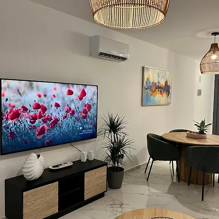 Apartament Fatcow Ultra Larnaca