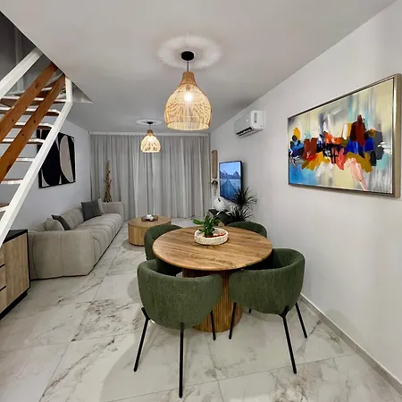 Fatcow Ultra Apartment Larnaca