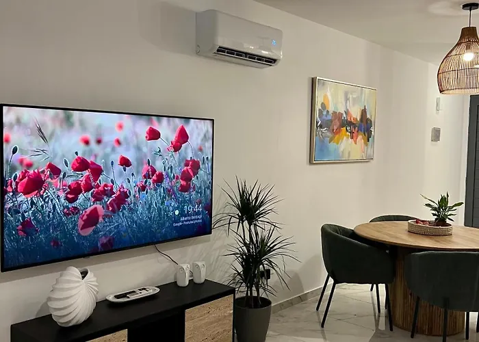 アパート Fatcow Ultra ラルナカ