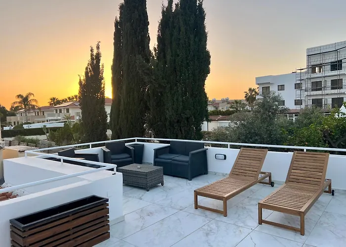 アパート Fatcow Ultra ラルナカ